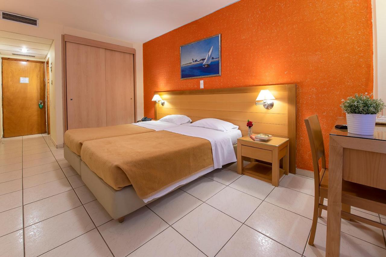 Avra Hotel Méthana Eksteriør billede