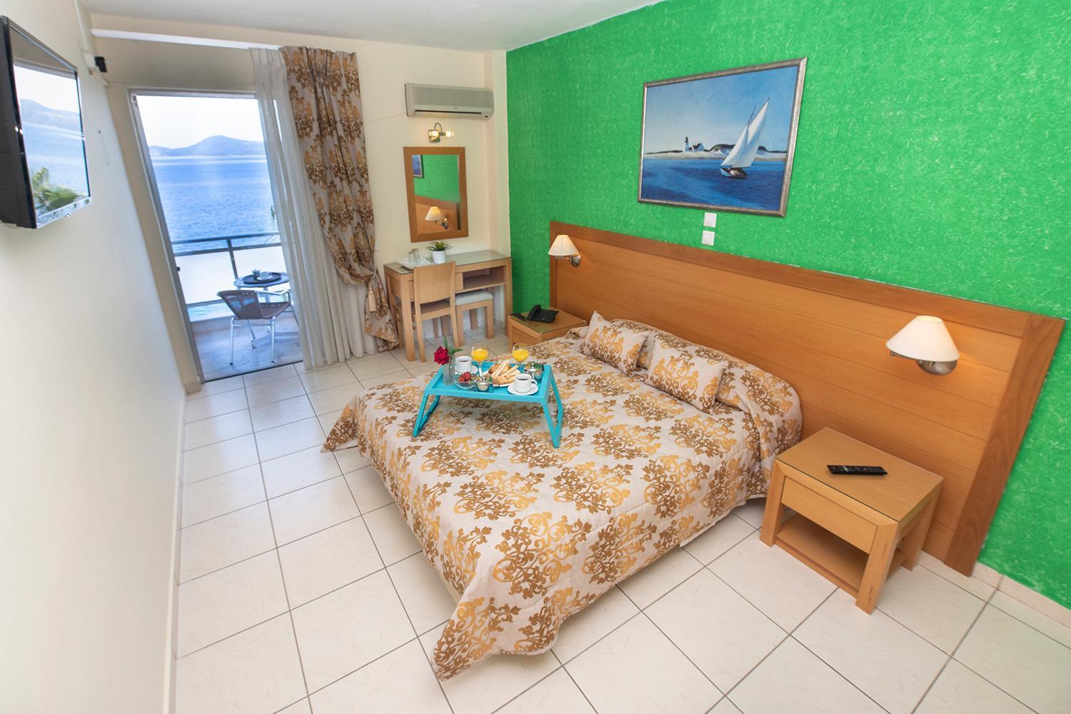 Avra Hotel Méthana Værelse billede